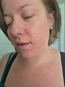 julimonroe online show from 06-11-26, 04:49
