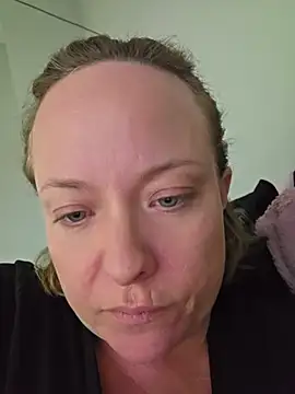 julimonroe online show from 06-26-26, 02:05