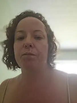 julimonroe online show from 08-01-26, 05:56