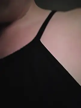 julimonroe online show from 08-04-26, 02:04