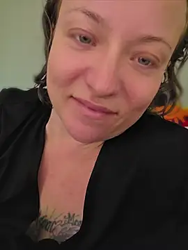 julimonroe online show from 08-09-26, 04:17