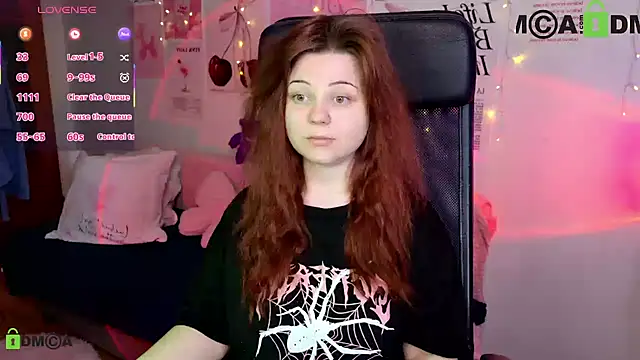 Snapshot of StellaMilla chatting on 04-28-26, 01:48 StellaMilla online show from 04-28-26, 01:48