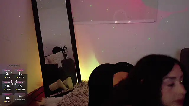 Lia Tinez online show from 10-08-25, 11:35