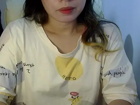    zurIII09  online show from 09-29-25, 07:57