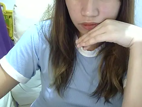    zurIII09  online show from 12-16-25, 01:49