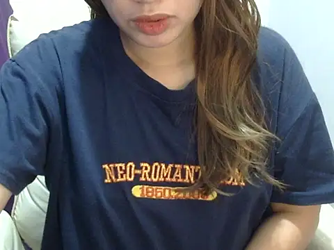    zurIII09  online show from 02-22-26, 11:03