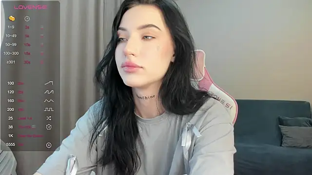 JenniferQueen11 online show from 12-04-24, 08:56