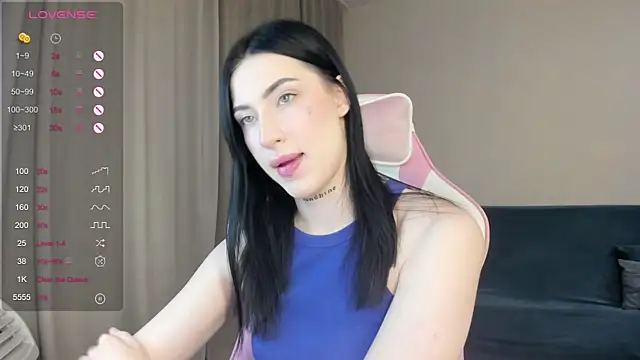 JenniferQueen11 online show from 12-14-24, 12:44