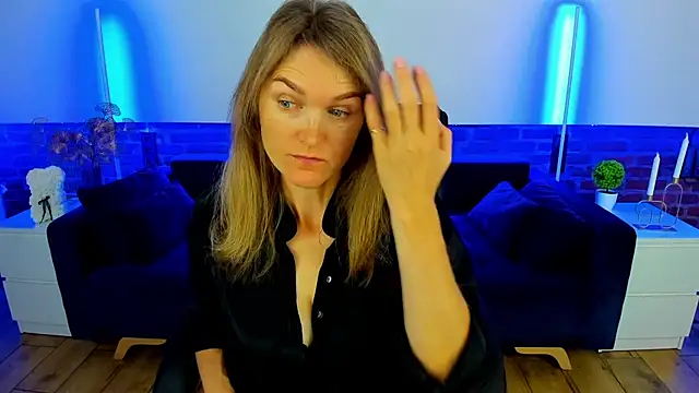 Snapshot of Anabell_xxx chatting on 09-14-25, 05:17 Anabell xxx online show from 09-14-25, 05:17