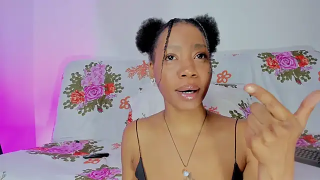 Snapshot of Sweetcocoa- chatting on 02-21-25, 11:44 Sweetcocoa- online show from 02-21-25, 11:44