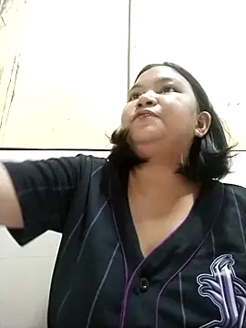 milkytitsmom4u online show from 10-03-25, 02:30