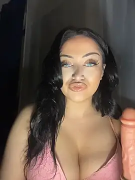 EmiliaPetrova online show from 07-19-26, 10:24
