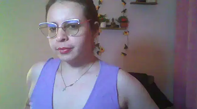 Snapshot of lorenitabella chatting on 01-28-25, 05:22 lorenitabella online show from 01-28-25, 05:22