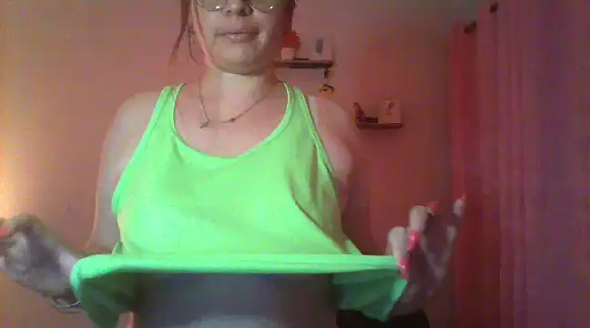 Snapshot of lorenitabella chatting on 02-05-25, 01:15 lorenitabella online show from 02-05-25, 01:15