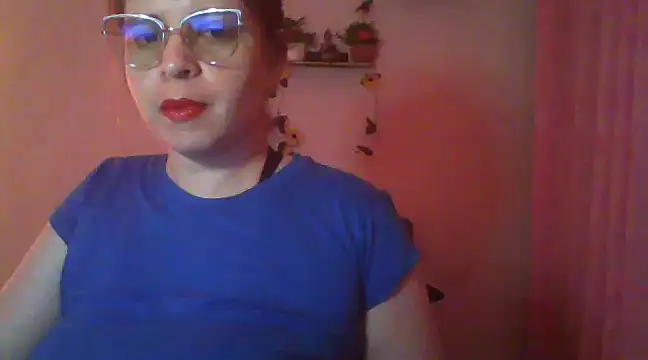 Snapshot of lorenitabella chatting on 02-05-25, 05:30 lorenitabella online show from 02-05-25, 05:30