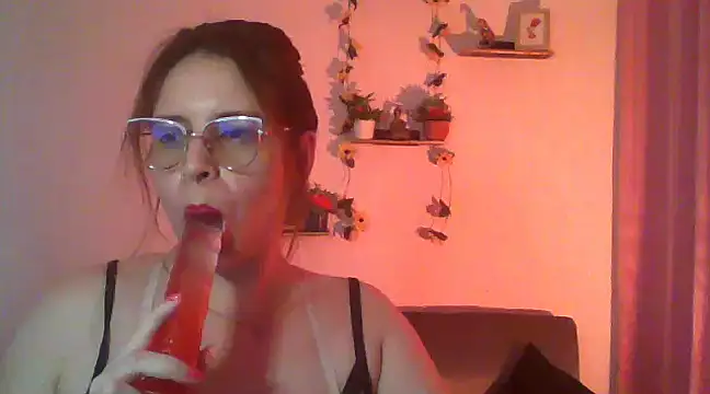 Snapshot of lorenitabella chatting on 02-06-25, 09:06 lorenitabella online show from 02-06-25, 09:06