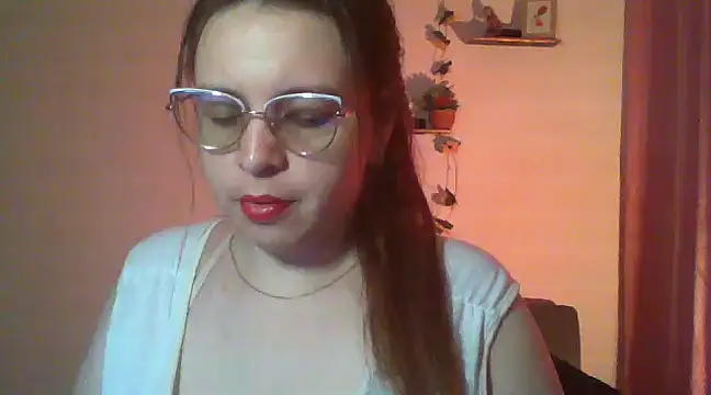 Snapshot of lorenitabella chatting on 02-08-25, 06:12 lorenitabella online show from 02-08-25, 06:12