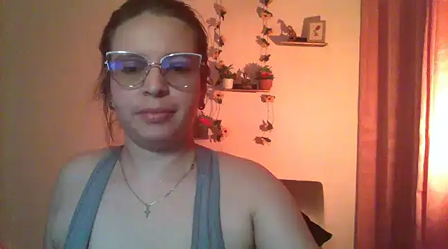 Snapshot of lorenitabella chatting on 02-16-25, 09:15 lorenitabella online show from 02-16-25, 09:15