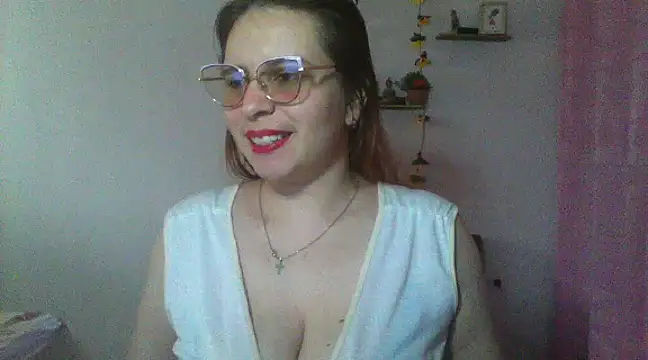Snapshot of lorenitabella chatting on 03-04-25, 07:32 lorenitabella online show from 03-04-25, 07:32