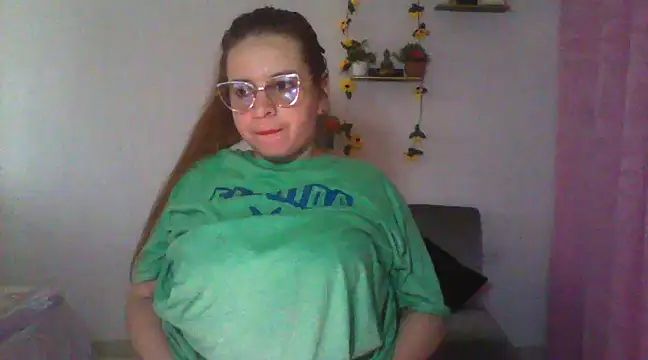 Snapshot of lorenitabella chatting on 03-06-25, 02:40 lorenitabella online show from 03-06-25, 02:40