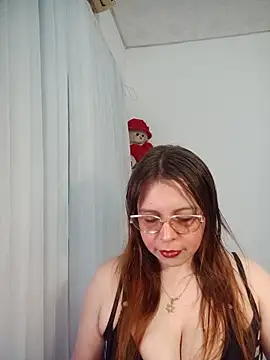 lorenitabella online show from 06-20-26, 09:34