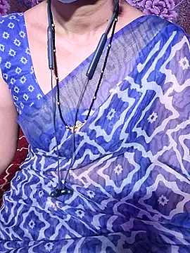 Snapshot of XBHUUME chatting on 07-11-26, 05:15 XBHUUME online show from 07-11-26, 05:15