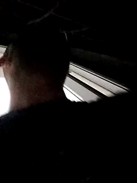 Snapshot of kevgir08 chatting on 10-10-25, 04:50 kevgir08 online show from 10-10-25, 04:50