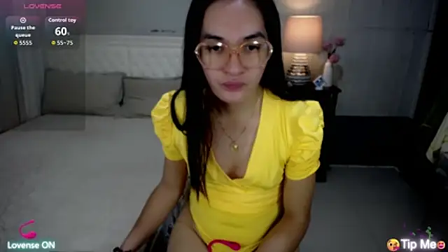 xAsianSweetHeart online show from 06-20-26, 11:29