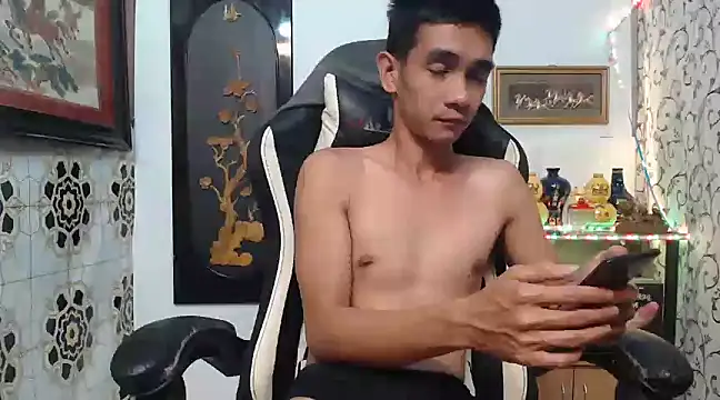 Snapshot of asianmaster27 chatting on 12-27-24, 10:34 asianmaster27 online show from 12-27-24, 10:34
