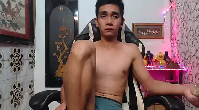 Snapshot of asianmaster27 chatting on 12-29-24, 02:42 asianmaster27 online show from 12-29-24, 02:42