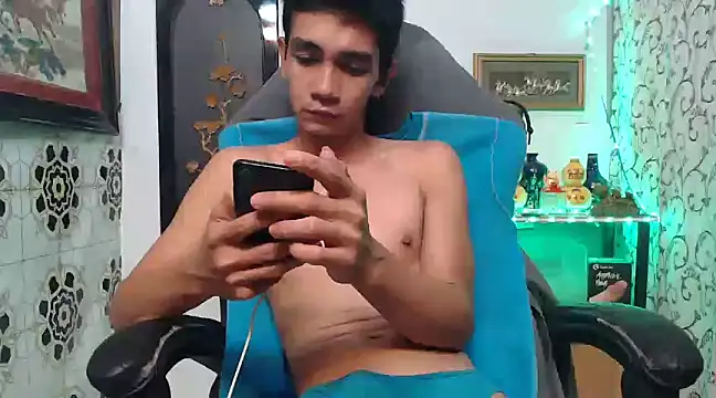 Snapshot of asianmaster27 chatting on 01-08-25, 06:41 asianmaster27 online show from 01-08-25, 06:41