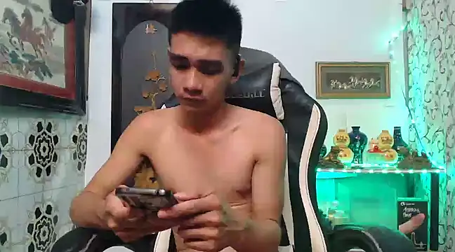 Snapshot of asianmaster27 chatting on 01-21-25, 10:19 asianmaster27 online show from 01-21-25, 10:19