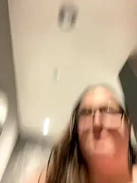 Snapshot of Rebecca_Summer chatting on 11-27-25, 07:21 Rebecca Summer online show from 11-27-25, 07:21