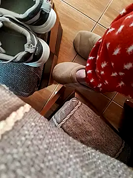 Snapshot of feet_toes chatting on 03-14-25, 05:27 feet toes online show from 03-14-25, 05:27