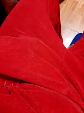 Snapshot of feet_toes chatting on 10-17-25, 04:26 feet toes online show from 10-17-25, 04:26