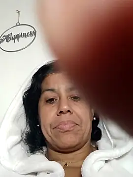 Molly newman6 online show from 11-24-25, 06:18