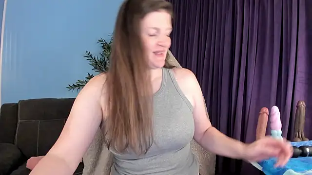 Snapshot of Kelly_Carolina chatting on 04-15-26, 11:39 Kelly Carolina online show from 04-15-26, 11:39