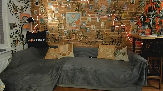 yamy yamy yamy online show from 01-07-25, 01:35