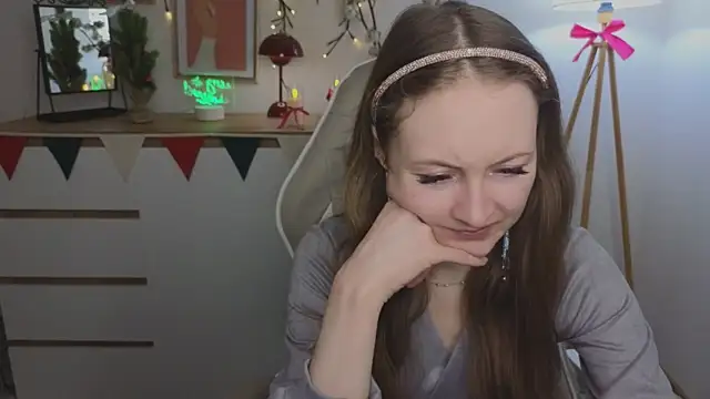 freya nilsson online show from 12-24-24, 04:08