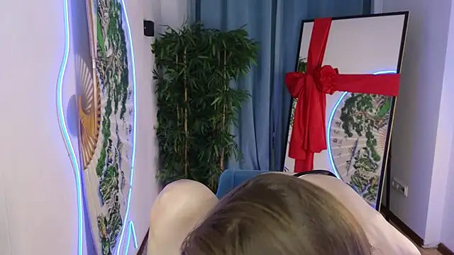 freya nilsson online show from 01-14-25, 12:24