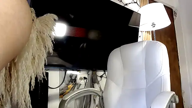 saraplayboy96 online show from 09-25-25, 06:55