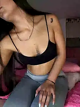 Snapshot of amycute_ chatting on 12-04-24, 12:30 amycute online show from 12-04-24, 12:30