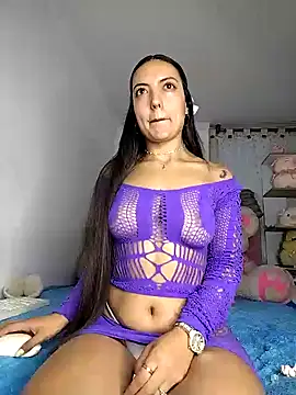 Snapshot of amycute_ chatting on 02-02-25, 11:11 amycute online show from 02-02-25, 11:11
