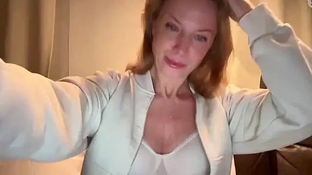 RachellAmazing online show from 01-24-25, 06:14