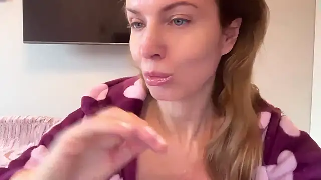 RachellAmazing online show from 02-12-25, 09:52