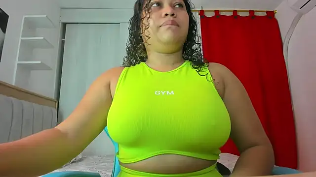 Lunastar02 online show from 01-15-26, 03:27