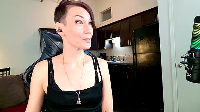 EveEnigma online show from 03-22-25, 01:08