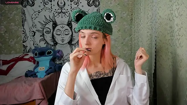 Cutie Adelia online show from 01-16-25, 01:04