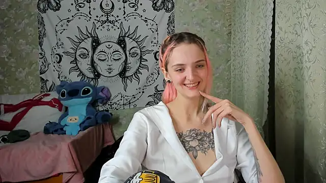 Cutie Adelia online show from 01-16-25, 04:07