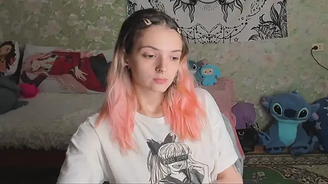 Cutie Adelia online show from 10-08-25, 08:34